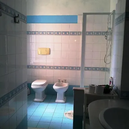 לינה וארוחת בוקר Da Claudio אלגהרו